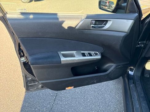 Used 2009 Subaru Forester 2.5X Limited image 15
