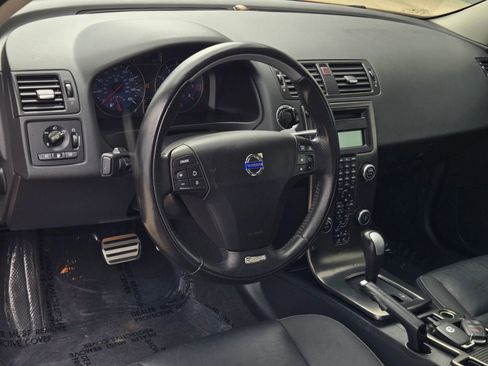 Used 2011 Volvo C30 FWD image 11