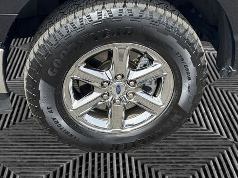 Used 2025 Ford F150 XLT w/ Equipment Group 301A Standard AWD/4WD image 9