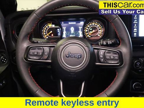 Used 2024 Jeep Wrangler Unlimited Rubicon image 11