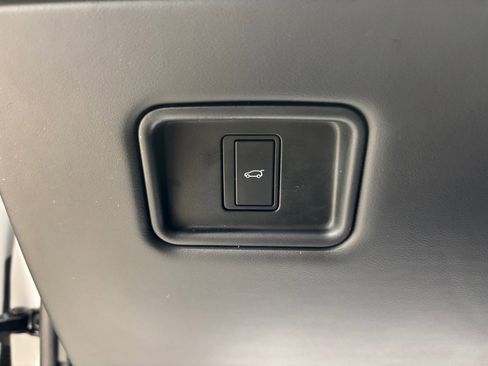 Used 2023 Land Rover Range Rover Sport SE AWD/4WD image 20