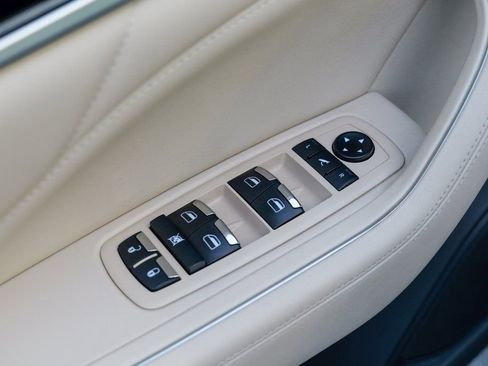 Used 2022 Maserati Levante GT image 18