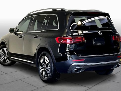 Used 2026 Mercedes-Benz GLB 250 4MATIC image 12