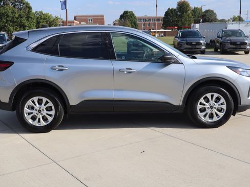 Used 2024 Ford Escape Active image 5