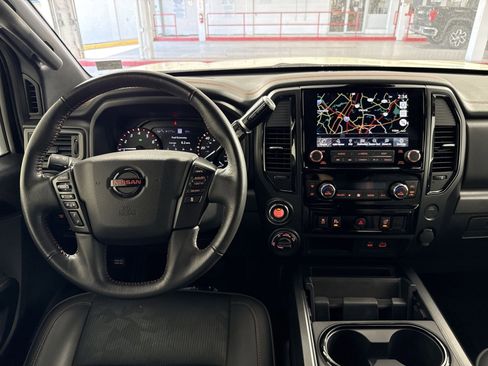 Used 2022 Nissan Titan PRO-4X w/ Off Road Protection Package AWD/4WD image 16