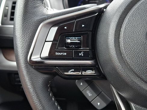 Used 2019 Subaru Outback 2.5i Limited AWD/4WD image 25