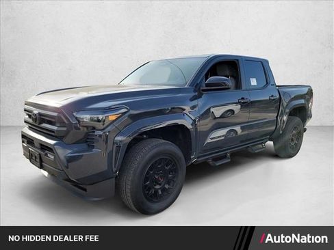 Used 2025 Toyota Tacoma SR5 AWD/4WD image 1