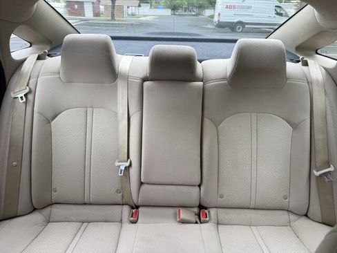 Used 2018 Hyundai Sonata SE FWD image 13