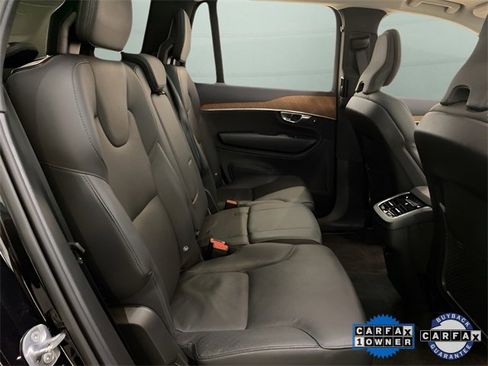 Used 2025 Volvo XC90 B6 Plus image 18