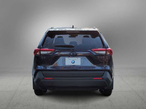 Used 2023 Toyota RAV4 XLE Premium image 7