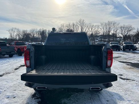 Used 2024 GMC Sierra 1500 Elevation image 12