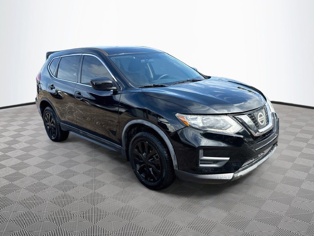 Used 2018 Nissan Rogue S AWD/4WD image 4