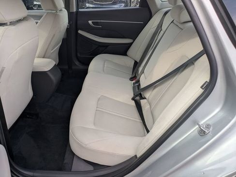 Used 2025 Hyundai Sonata SEL FWD image 25
