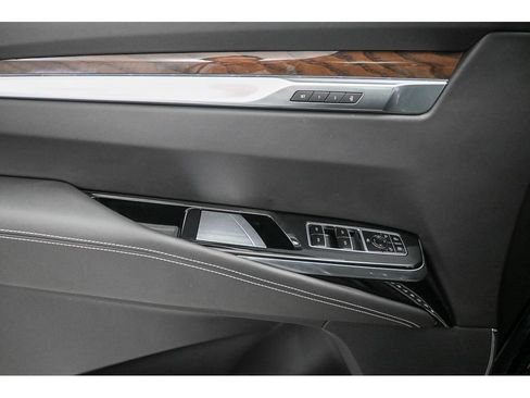 New 2026 Cadillac Escalade ESV Platinum Sport w/ LPO, ONYX Package image 21