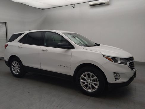 Used 2019 Chevrolet Equinox LS w/ LS Convenience Package AWD/4WD image 11