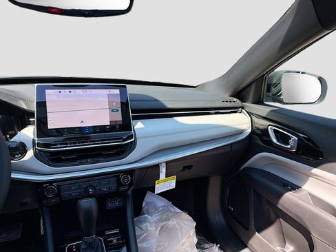 New 2026 Jeep Compass Limited w/ Sun, Sound & Navigation Group AWD/4WD image 26