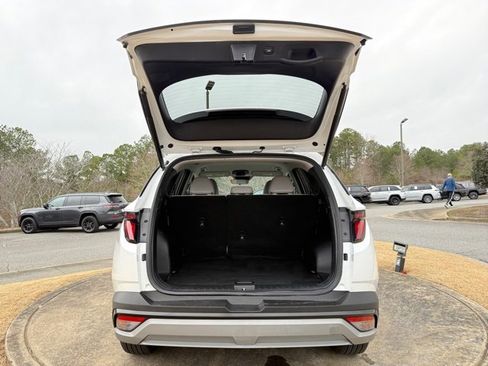 Used 2025 Hyundai Tucson SEL image 32