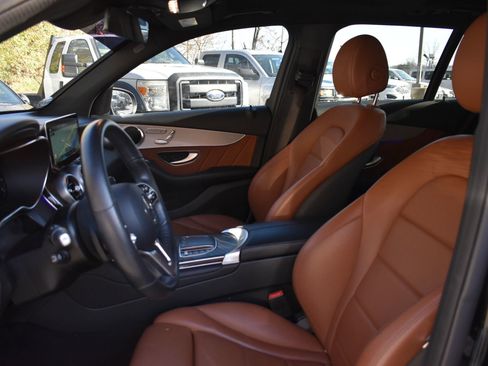 Used 2022 Mercedes-Benz GLC 300 4MATIC image 16