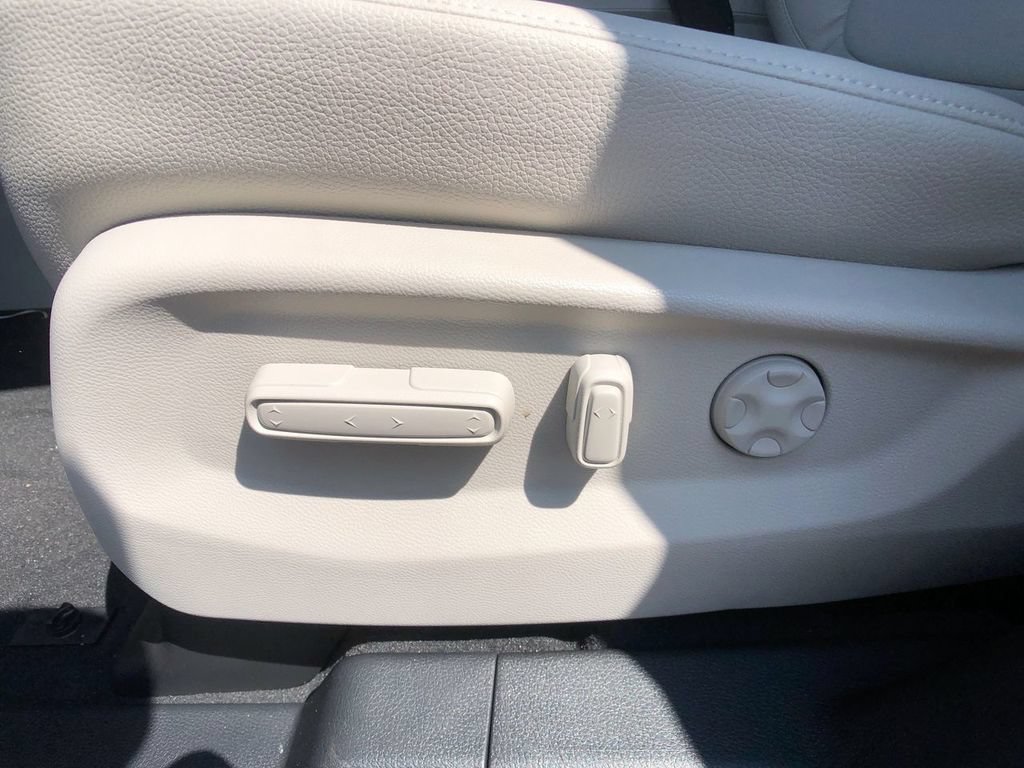 New 2026 Honda Odyssey EX-L image 13