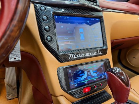 Used 2016 Maserati GranTurismo Sport RWD image 43