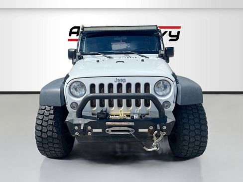 Used 2017 Jeep Wrangler Unlimited Sport w/ Max Tow Package AWD/4WD image 2