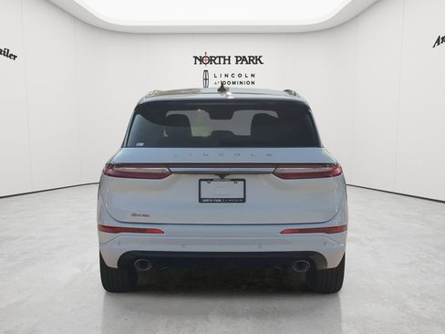 New 2026 Lincoln Corsair Reserve w/ Jet Appearance Package FWD image 4