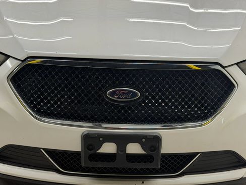Used 2014 Ford Taurus SHO w/ Equipment Group 401A AWD/4WD image 5