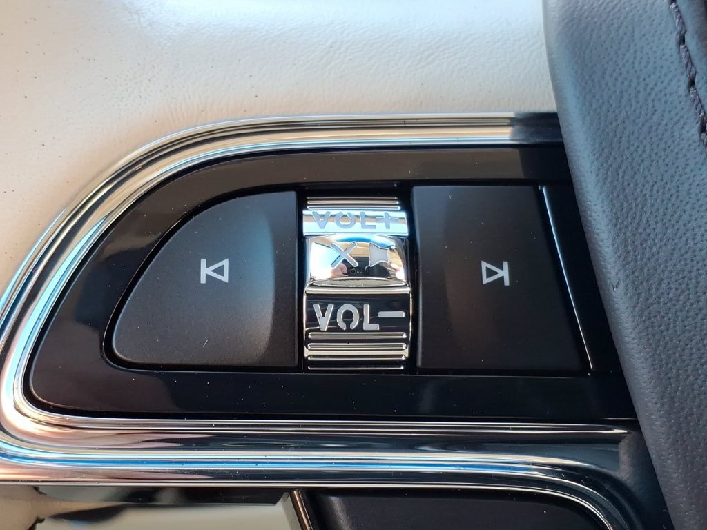 Used 2019 Lincoln Continental Black Label w/ Rear Seat Package AWD/4WD image 65