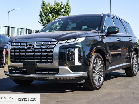 Used 2025 Hyundai Palisade Calligraphy AWD/4WD image 3
