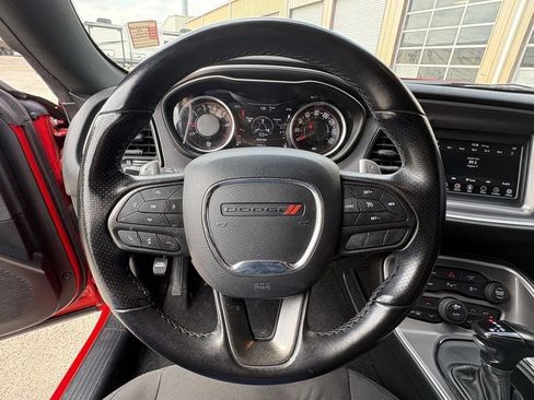 Used 2022 Dodge Challenger GT RWD image 15