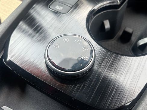 Certified 2022 Nissan Rogue SV image 39