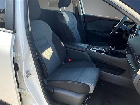 Certified 2023 Nissan Rogue SV AWD/4WD image 28