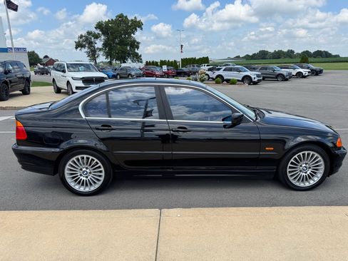 Used 2001 BMW 330i Sedan RWD image 8