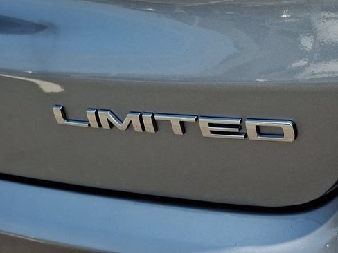 Used 2023 Jeep Compass Limited AWD/4WD image 32