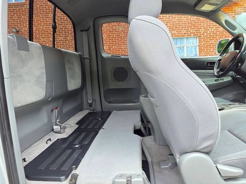 Used 2005 Toyota Tacoma PreRunner RWD image 26