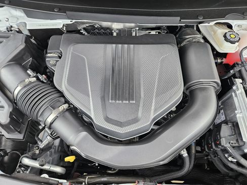 New 2027 Chevrolet Traverse LT w/ Midnight/Sport Edition FWD image 27