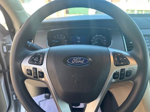 Used 2019 Ford Taurus SE image 22