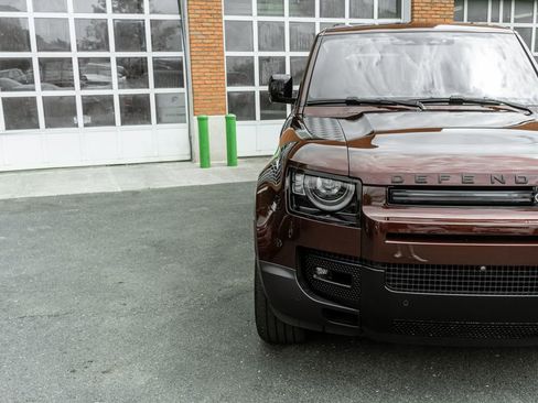 Used 2023 Land Rover Defender 130 First Edition AWD/4WD image 36