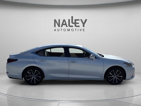 Used 2025 Lexus ES 350 w/ Premium Package image 7