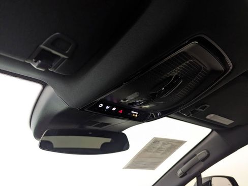 Used 2024 Cadillac Lyriq Sport image 50