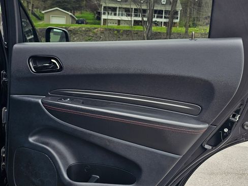Used 2024 Dodge Durango GT image 9
