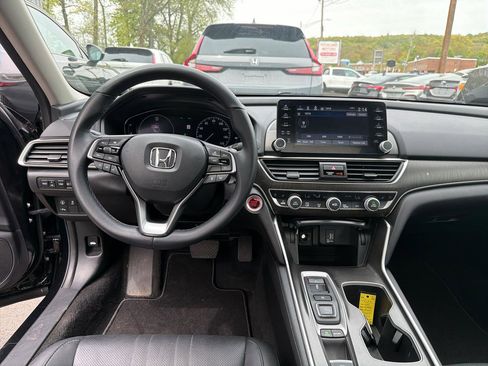Used 2019 Honda Accord Touring image 23
