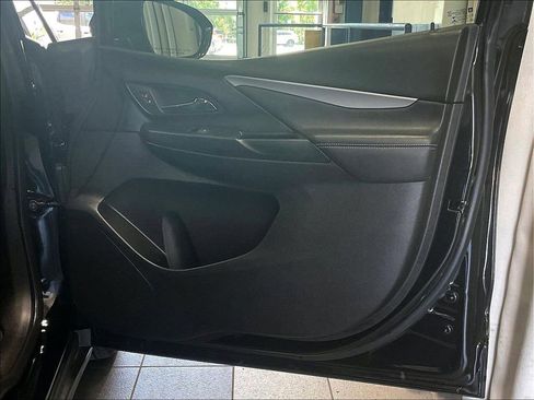 Used 2023 Chevrolet Bolt LT FWD image 12