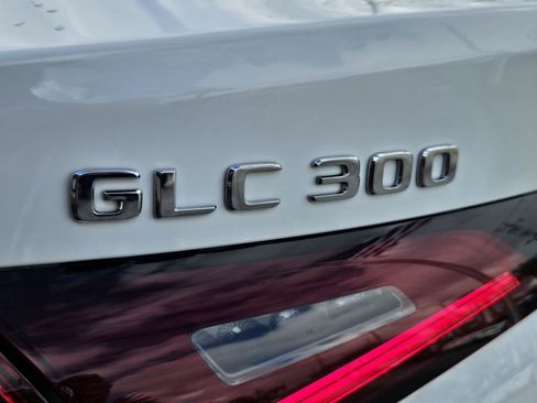 Certified 2024 Mercedes-Benz GLC 300 4MATIC image 20