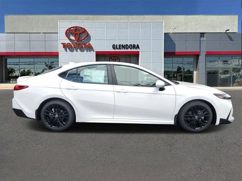 New 2026 Toyota Camry SE FWD image 2