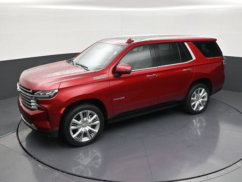 Used 2023 Chevrolet Tahoe High Country AWD/4WD image 13