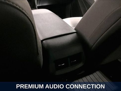 Used 2023 Chevrolet Equinox LS AWD/4WD image 13