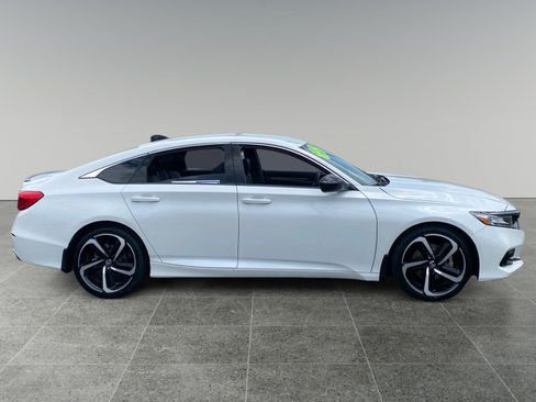Used 2022 Honda Accord Sport image 6