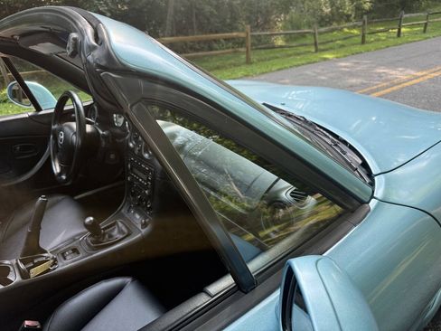 Used 2001 MAZDA MX-5 Miata RWD image 43