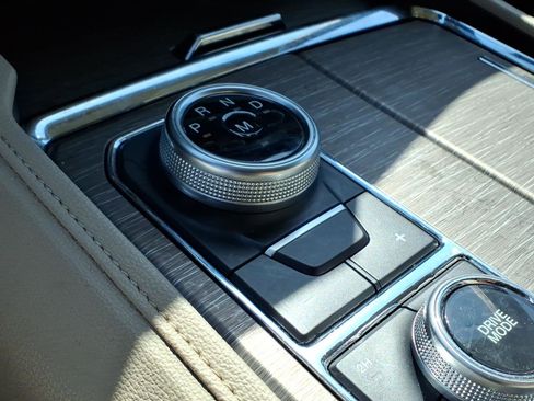 Used 2024 Ford Expedition Max Limited image 15